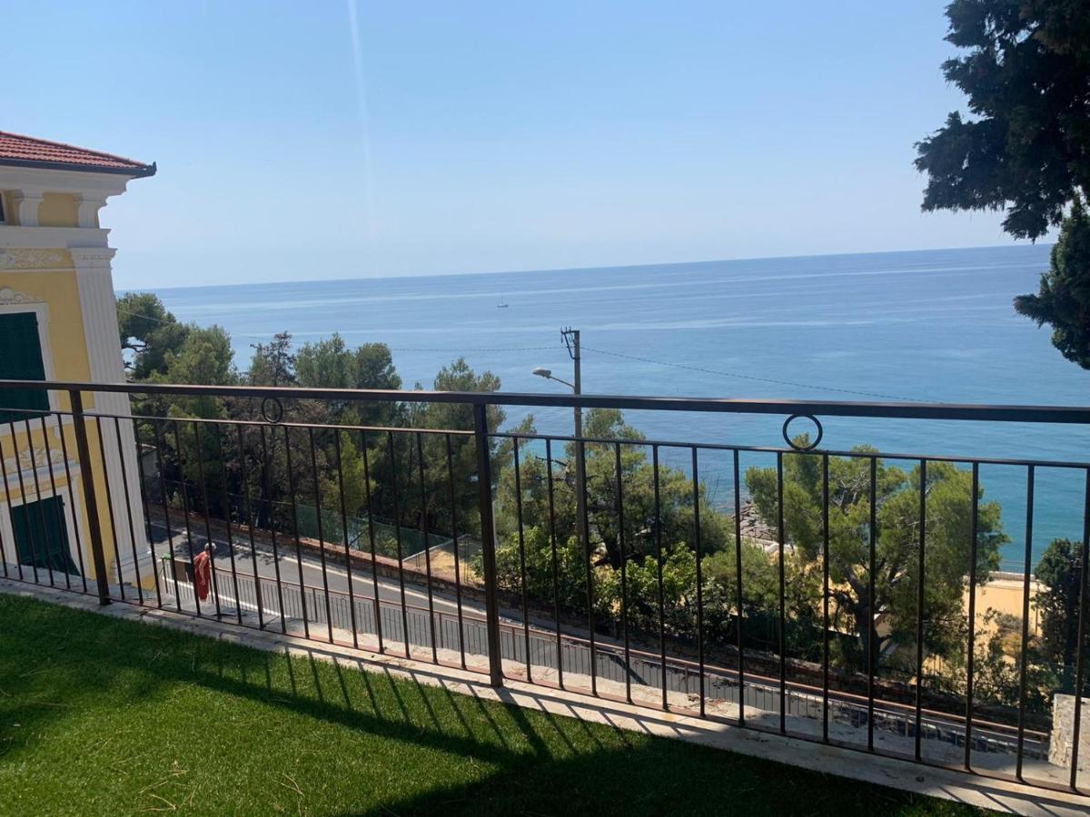 شقة La Terrazza Nel Blu إمبيريا المظهر الخارجي الصورة